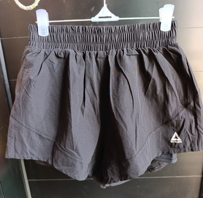 SHORT CON CALZA LUXE NEGRO