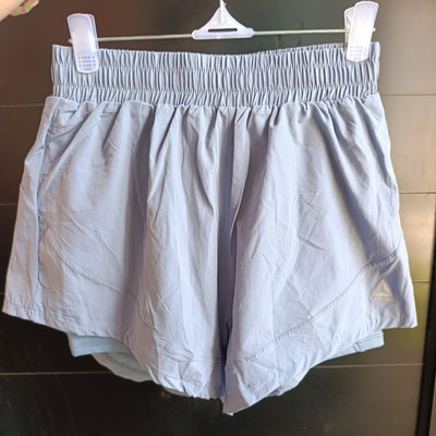 SHORT CON CALZA LUXE CELESTE