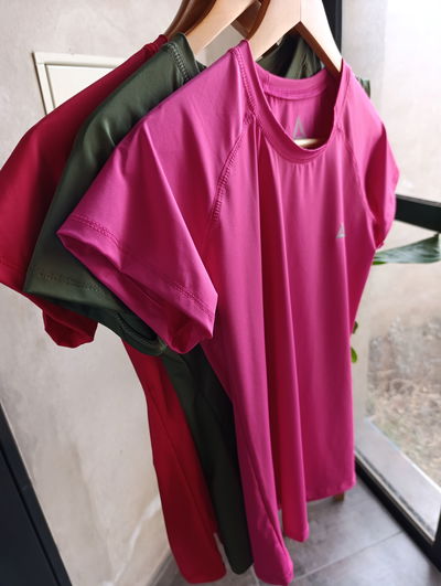 REMERA SPORT LYCRA LIVIANA