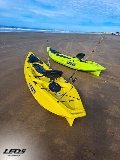 Kayak Leos modelo Traful con remo