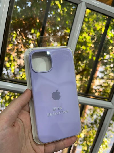 Silicone Case iPhone 14 Lila