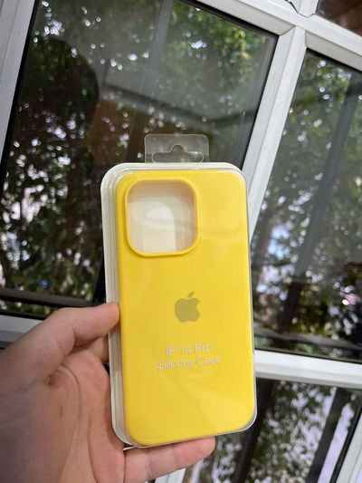 Silicone Case iPhone 14 Pro Amarillo