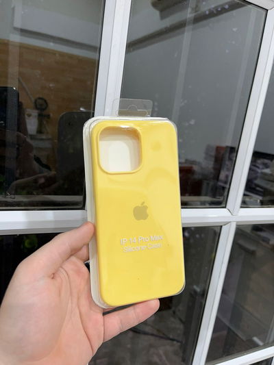 Silicone Case iPhone 14 Pro Max Amarillo