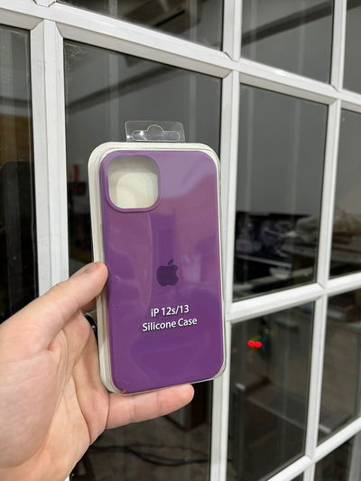 Silicone Case iPhone 13 Violeta