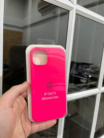 Silicone Case iPhone 13 Rosa Fluor