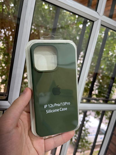 Silicone Case iPhone 13 Pro Verde Militar