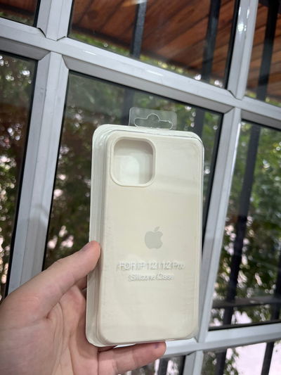 Silicone Case iPhone 12 Pro Crema