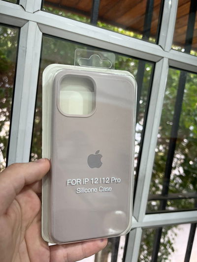 Silicone Case iPhone 12 Gris