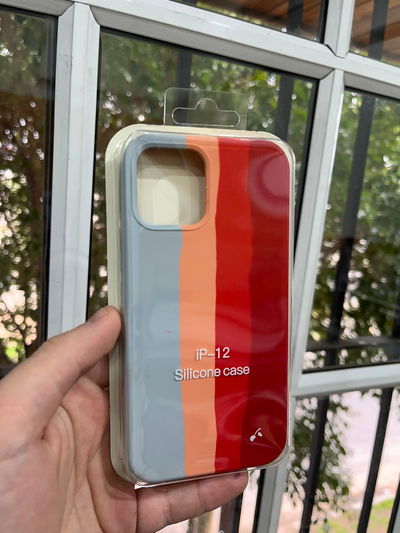 Silicone Case iPhone 12 Rainbow