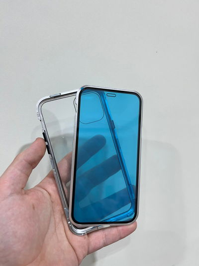 Magnetic Case iPhone 11 Pro Plateado