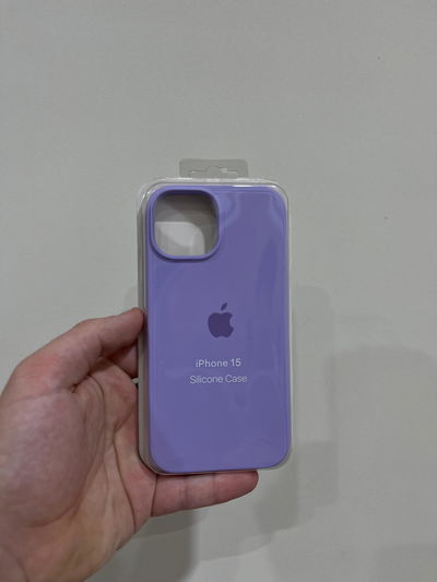 Silicone Case iPhone 15 Lila