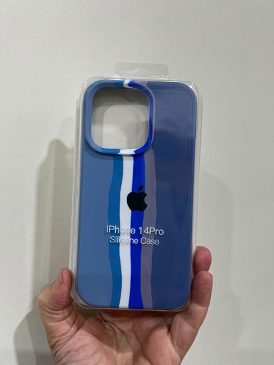 Silicone Case iPhone 14 Pro Rainbow