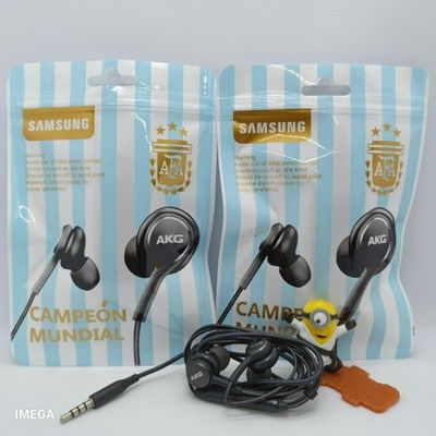 Auricular AKG Argentina Mundial