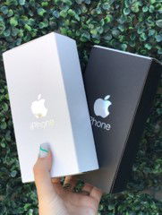 CAJA APPLE CON LOGO INTERNACIONAL