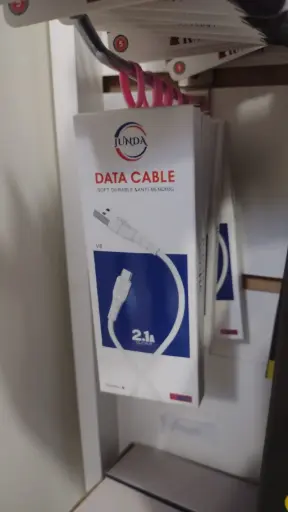 Cable USB a V8 2.1a de salida - Junda