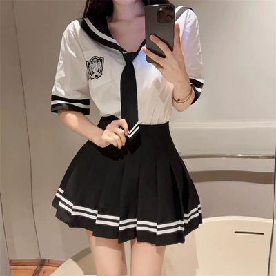 Conjunto Colegial Blanco y Negro 