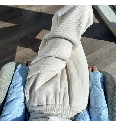 Pantalón con polar en el interior tres color disponible