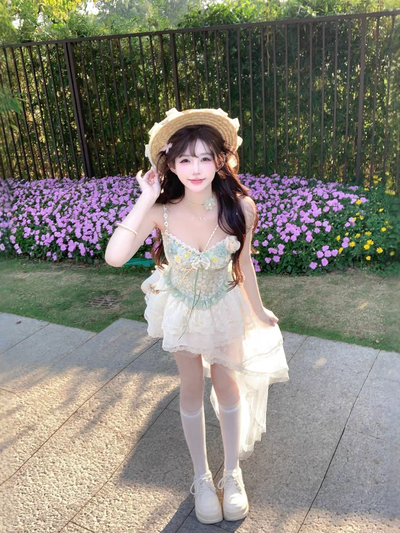 Conjunto Top verde floreado + Pollera irregular