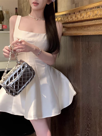 Vestido corto color hueso