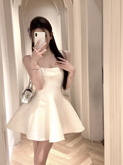 Vestido corto color hueso