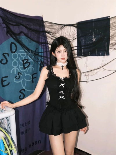 Conjunto de Blusa + Pollera Color Negro