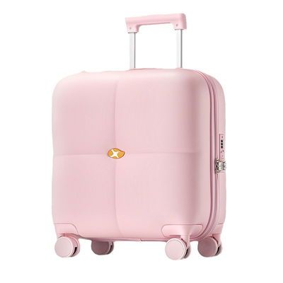 Valijas carry on en color rosa y beige