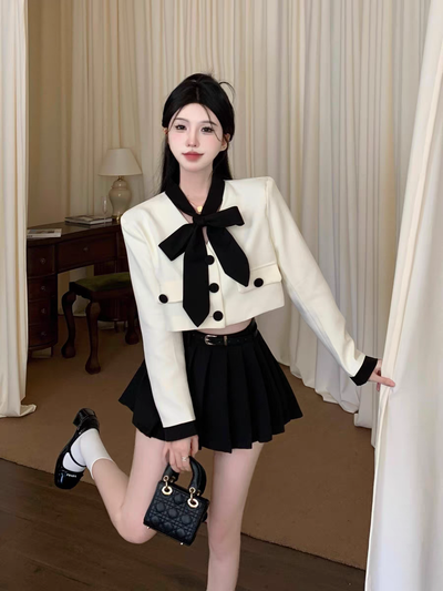 Chaqueta color blanco con negro