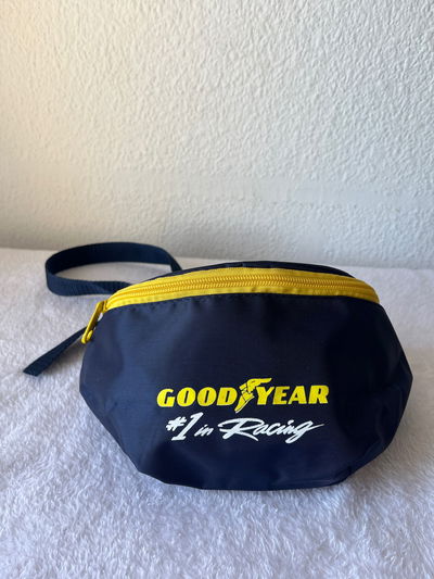 riñonera goodyear racing