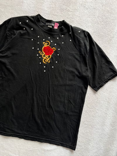 tee jonathan martín