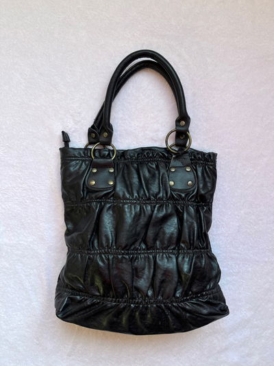   leather tote bag