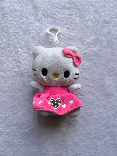 charm hello kitty