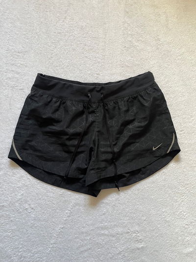 short nike