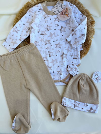 Conjunto de body, ranita y gorrito
