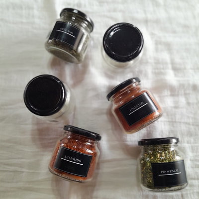 SET ESPECIEROS ETIQUETA NEGRA TAPA METALICA X 4 DE 250CC