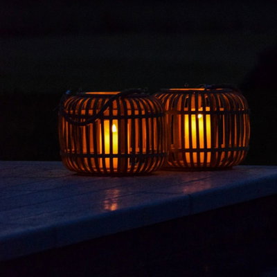 FANAL DE MADERA CON MANIJA DE RAFFIA Y VASO DE VIDRIO MEDIUM