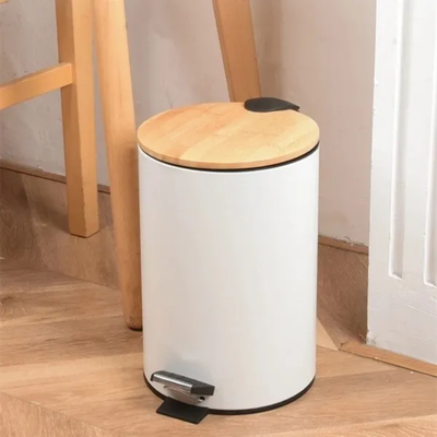 Cesto de basura blanco 3 L con tapa de bambú y pedal soft