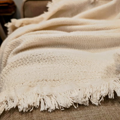 MANTA NUBE CON FLECOS - TEJIDO ARTESANAL