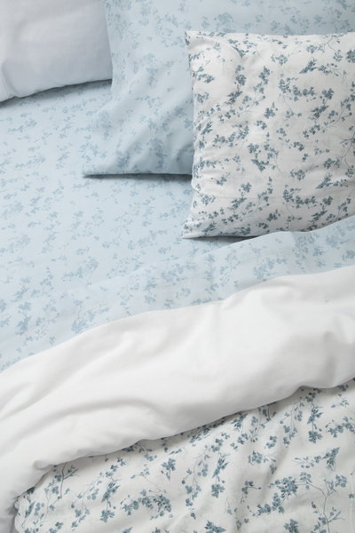 Juego de Sábanas 2 1/2 Plaza Estampadas 132 Hilos - Alcoyana Ritmo Clasica  Reese Petroleo