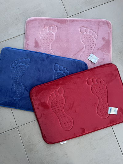 Alfombra piesitos