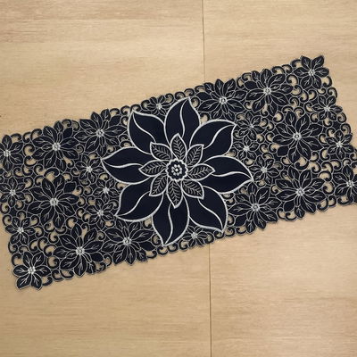 Camino bordado 40x90