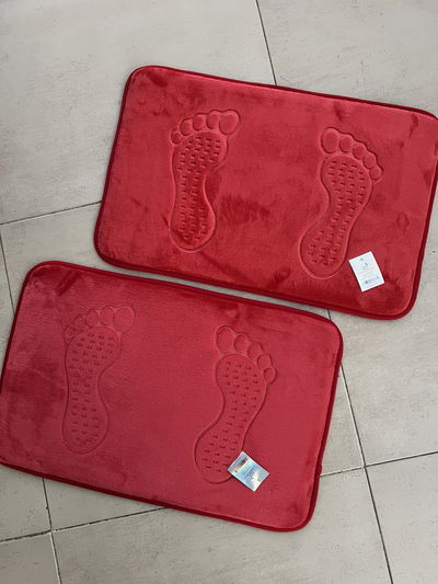 Alfombra piesitos