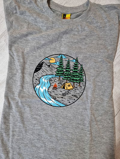 Remeras montañeras Gris