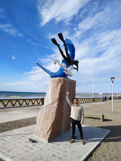 Monumento a los Primeros Buceadores (Puerto Madryn)