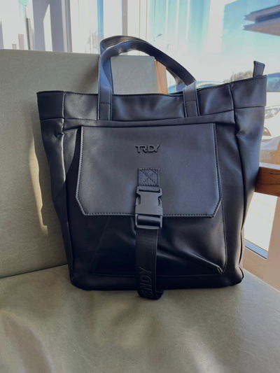 Totebag negra Trendy