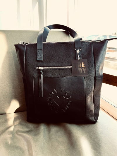 Totebag negra Trendy
