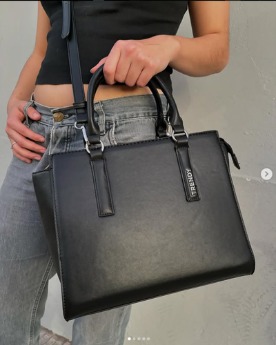 Cartera totebag negra Trendy con correa