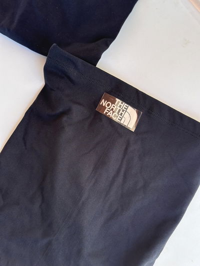 Cuello Vincha negro térmico con letras refractarias