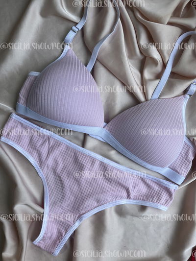 CONJUNTO LUCRECIA ROSA