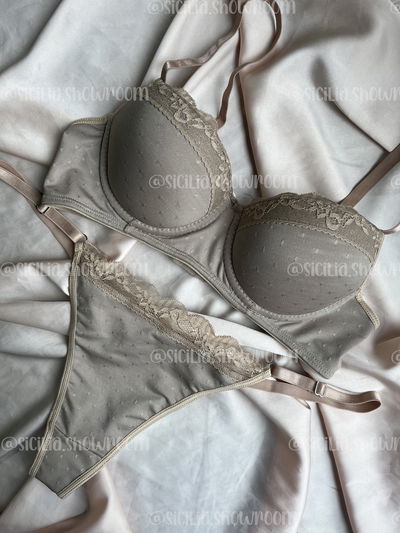 CONJUNTO MIA AVELLANA