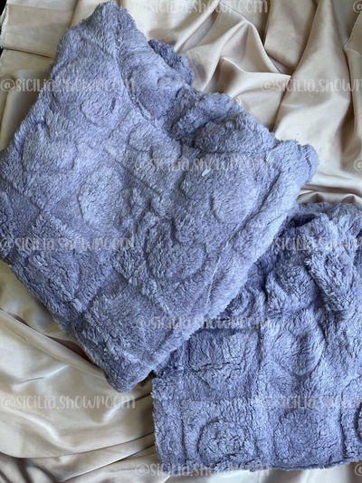 PIJAMA POLAR CORAZONES LILA